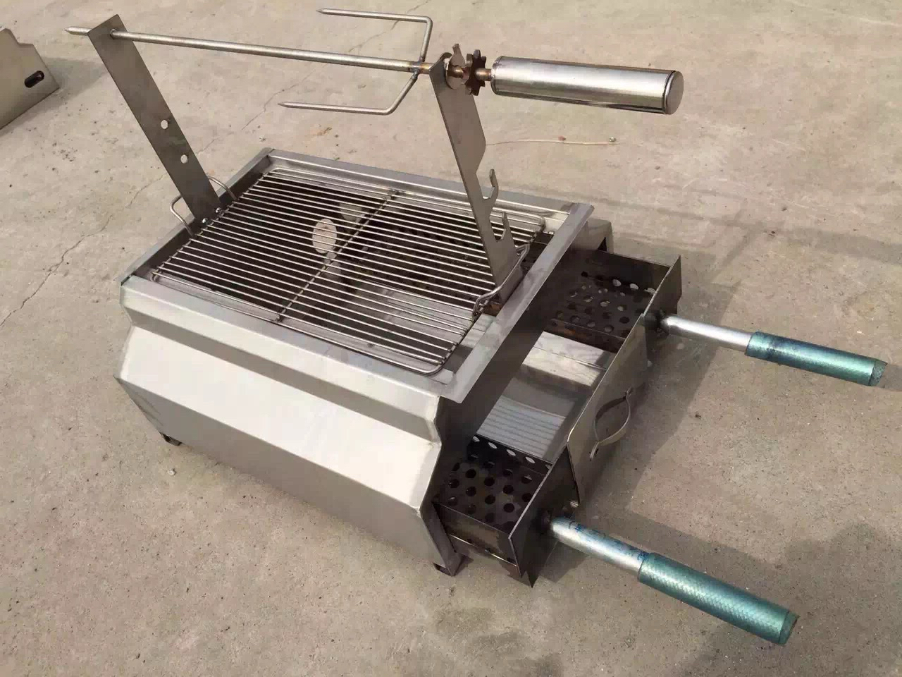 Tabletop Lamb Leg Grill